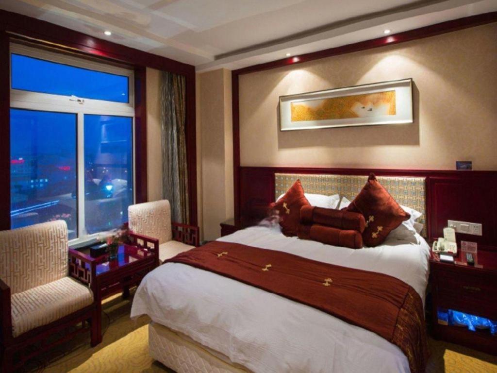 Feicheng Blossom Hotel Exterior photo
