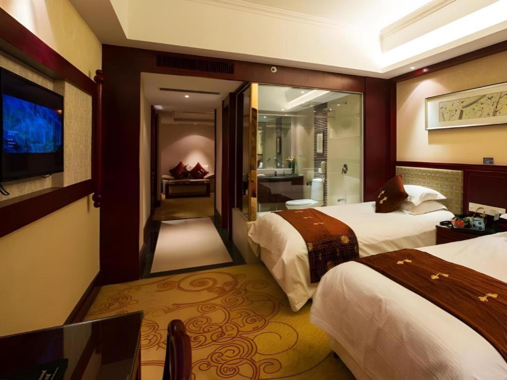 Feicheng Blossom Hotel Exterior photo
